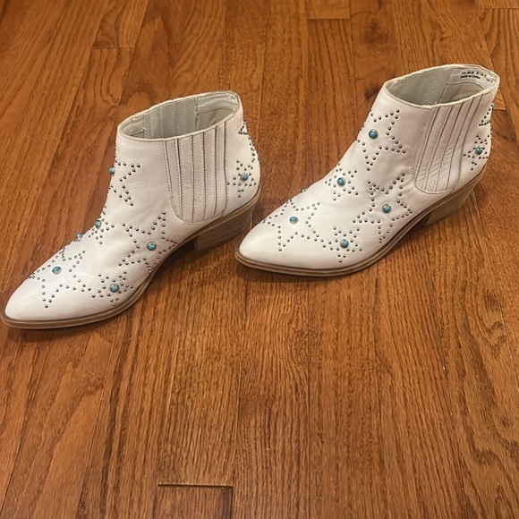 Chinese Laundry Women's Fayme Western Boot- size 8 - Picture 3 of 4